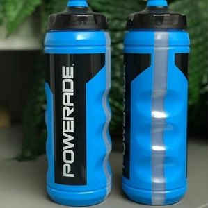 2- 32OZ POWERADE SQUEEZE BOTTLES GM3